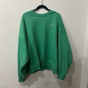 Alo yoga sweatshirt